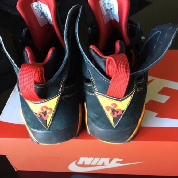 Air Jordan 7 - Picture 2 of 3